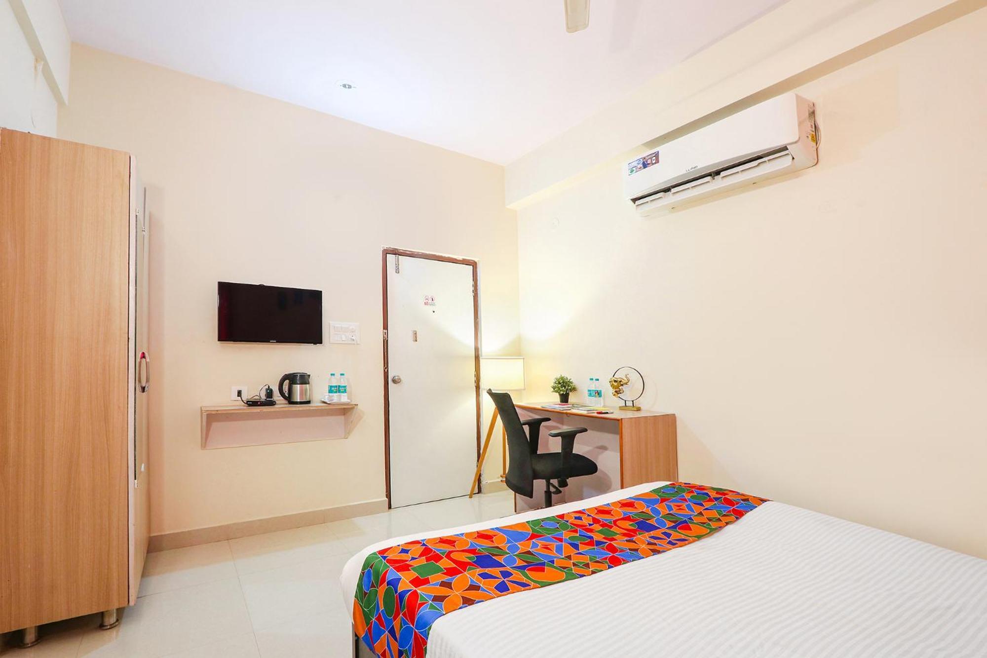 Fabhotel Namaha Suites - Nr Hyderabad International Airport, Shamshabad Esterno foto