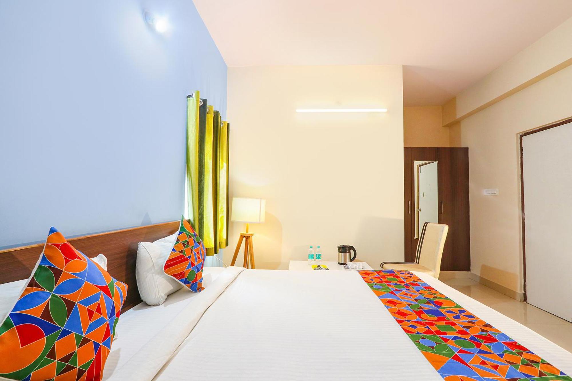 Fabhotel Namaha Suites - Nr Hyderabad International Airport, Shamshabad Esterno foto